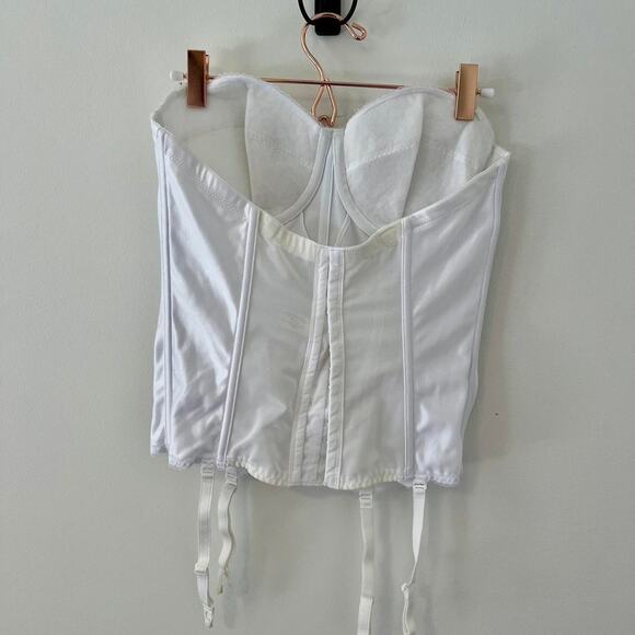 Vintage corset top white corset - Picture 2 of 3